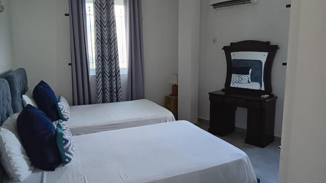 Grand Baie View Appart Dış mekan fotoğraf